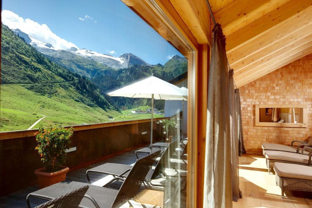 Hotel Berghof Crystal Spa & Sports 턱스 외부 사진