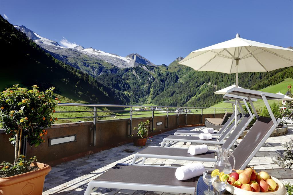 Hotel Berghof Crystal Spa & Sports 턱스 외부 사진