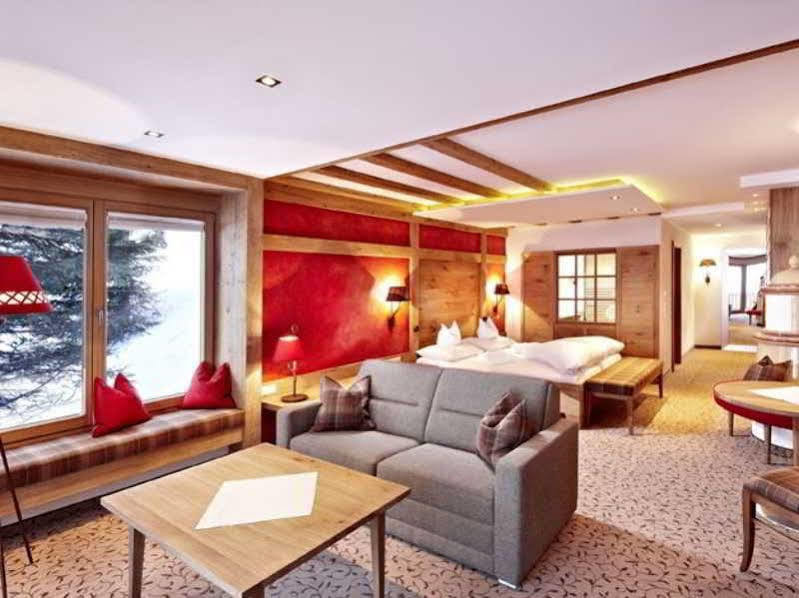 Hotel Berghof Crystal Spa & Sports 턱스 외부 사진