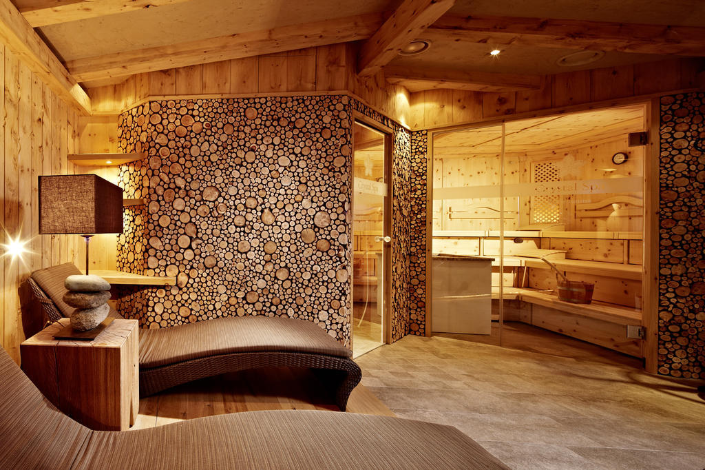Hotel Berghof Crystal Spa & Sports 턱스 외부 사진