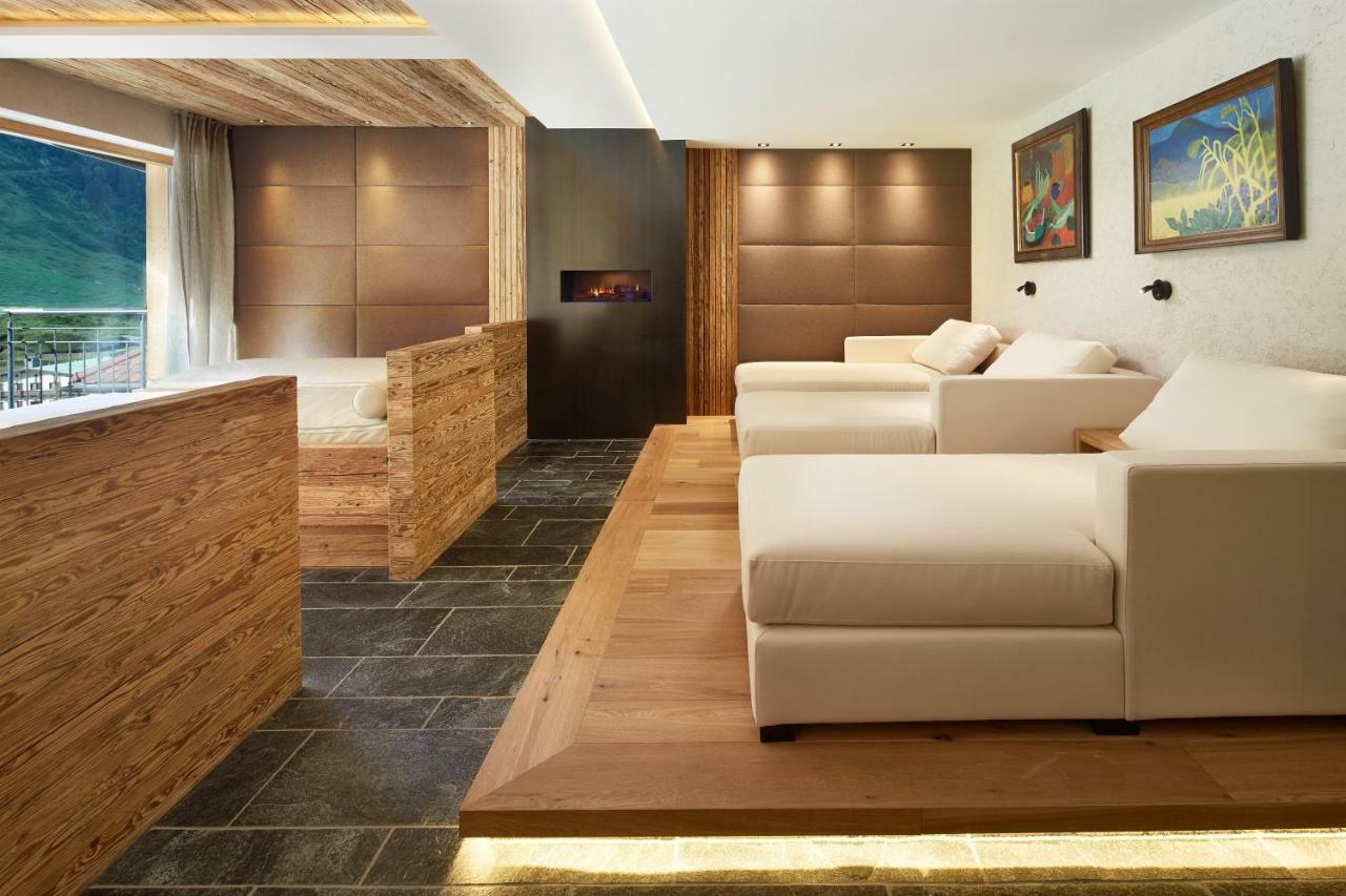 Hotel Berghof Crystal Spa & Sports 턱스 외부 사진